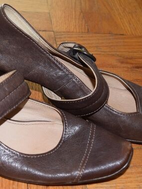 Women's brown Mary Jane heels, comparable to US size 8, Japanese